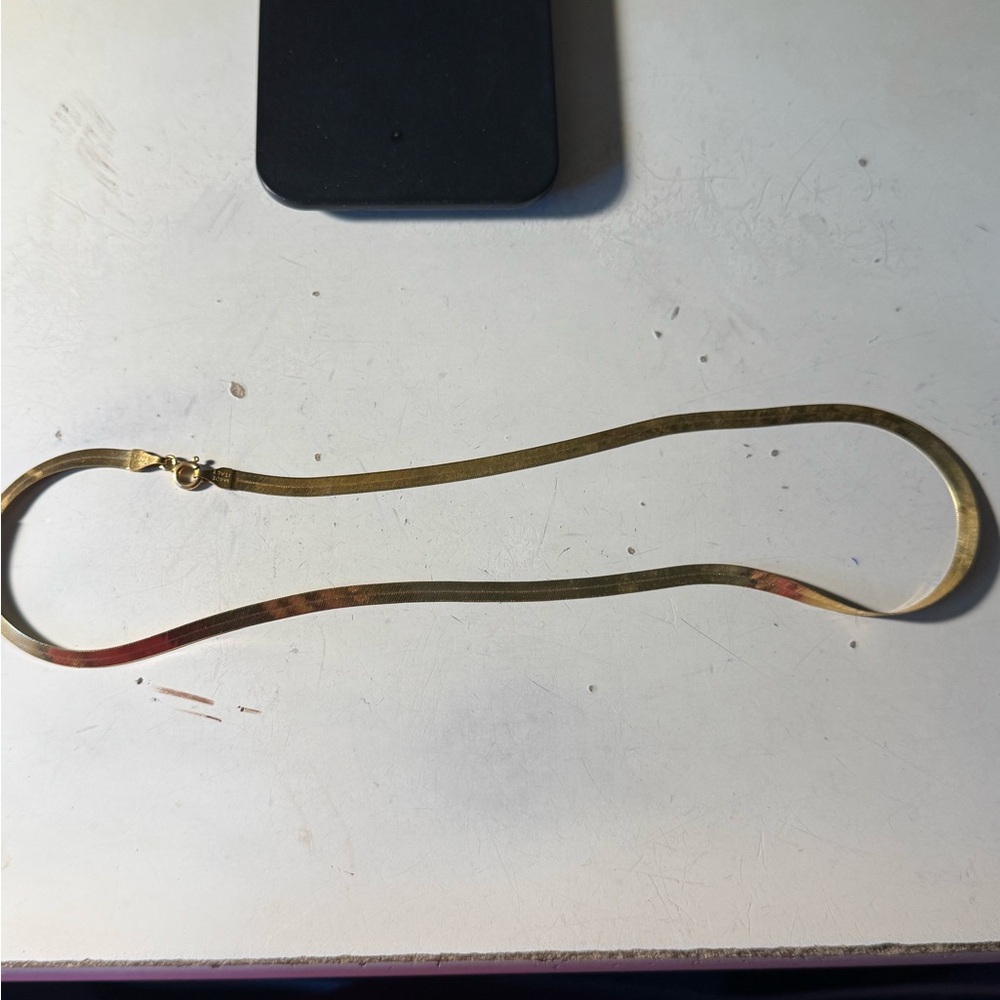 Elegant Gold Necklace